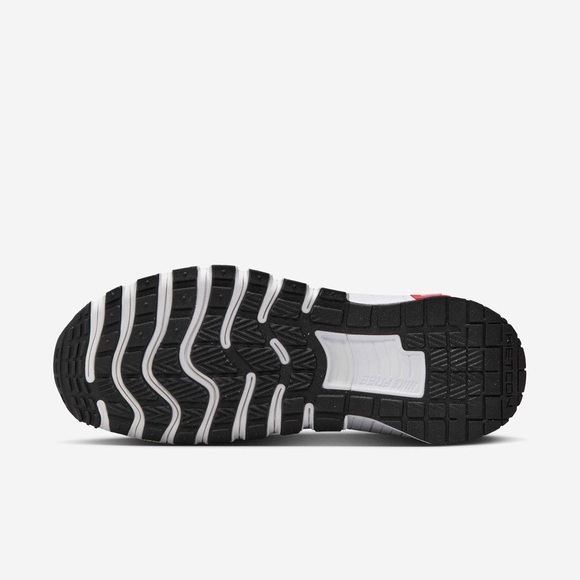 Brand New Nike Free Metcon 6 Picante Red White Women’s Workout Shoes FJ7126 604 - Picture 4 of 12